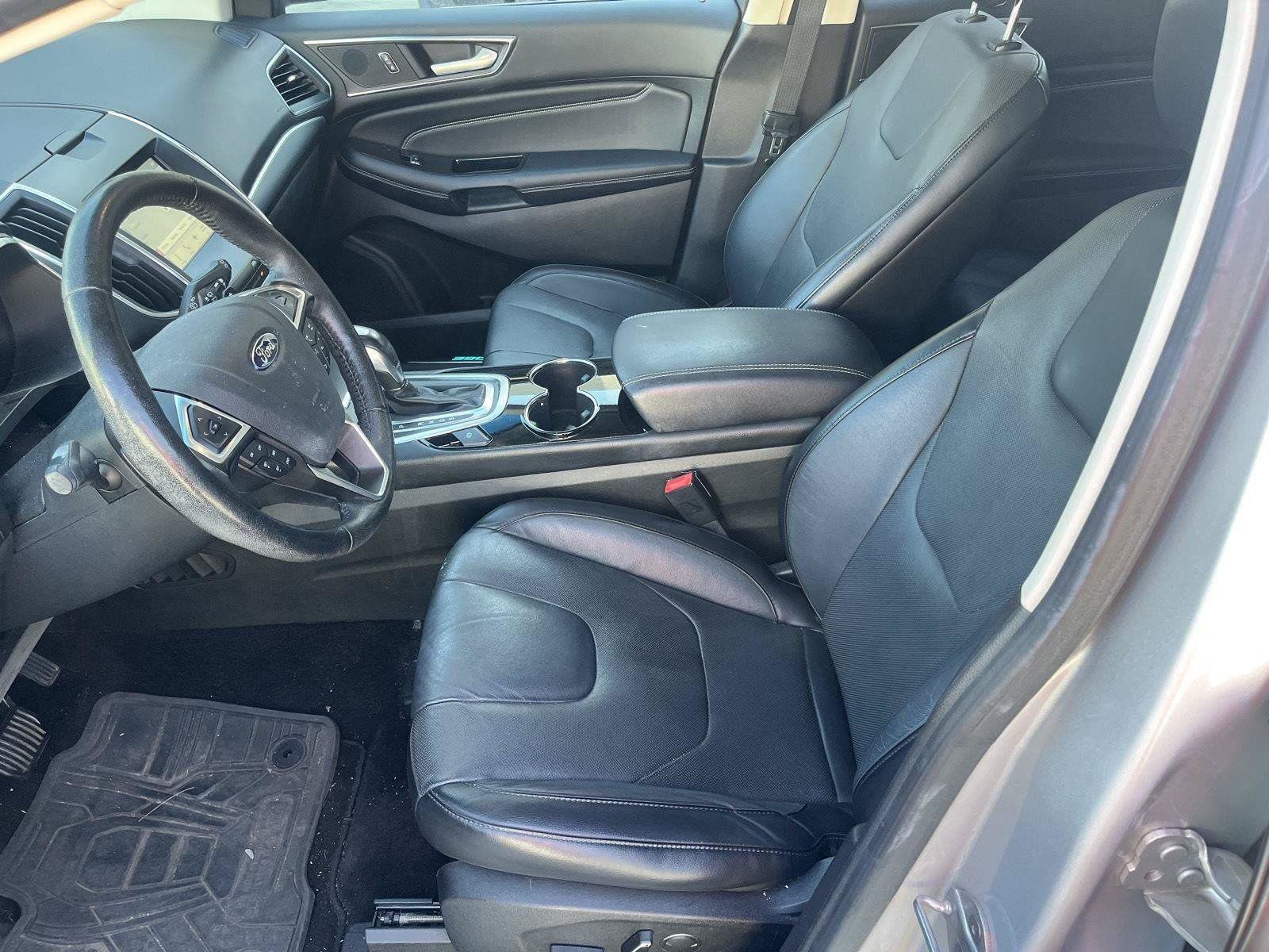 Used 2016 Ford Edge Titanium w/ Equipment Group 301A AWD/4WD image 12