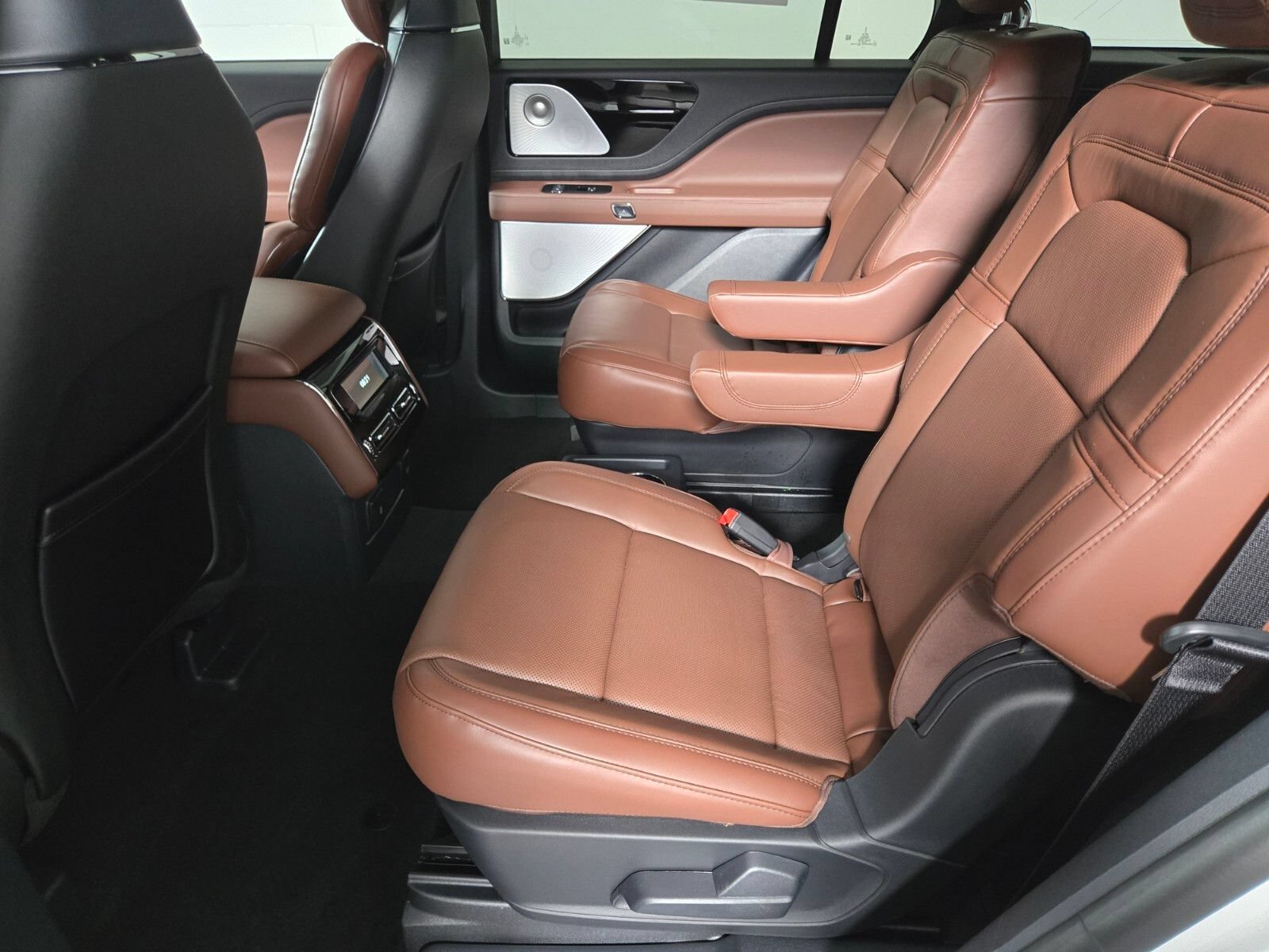 New 2026 Lincoln Aviator Reserve AWD/4WD image 14