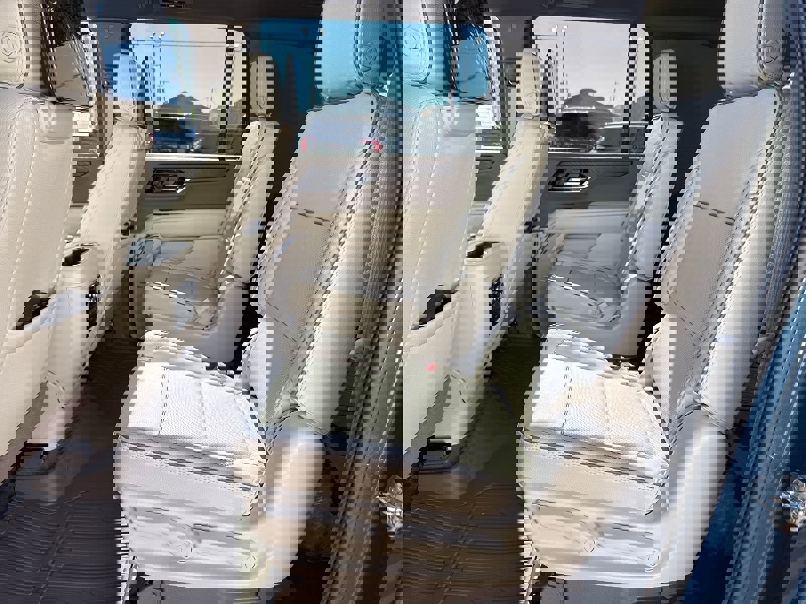 New 2026 GMC Yukon XL Denali image 28