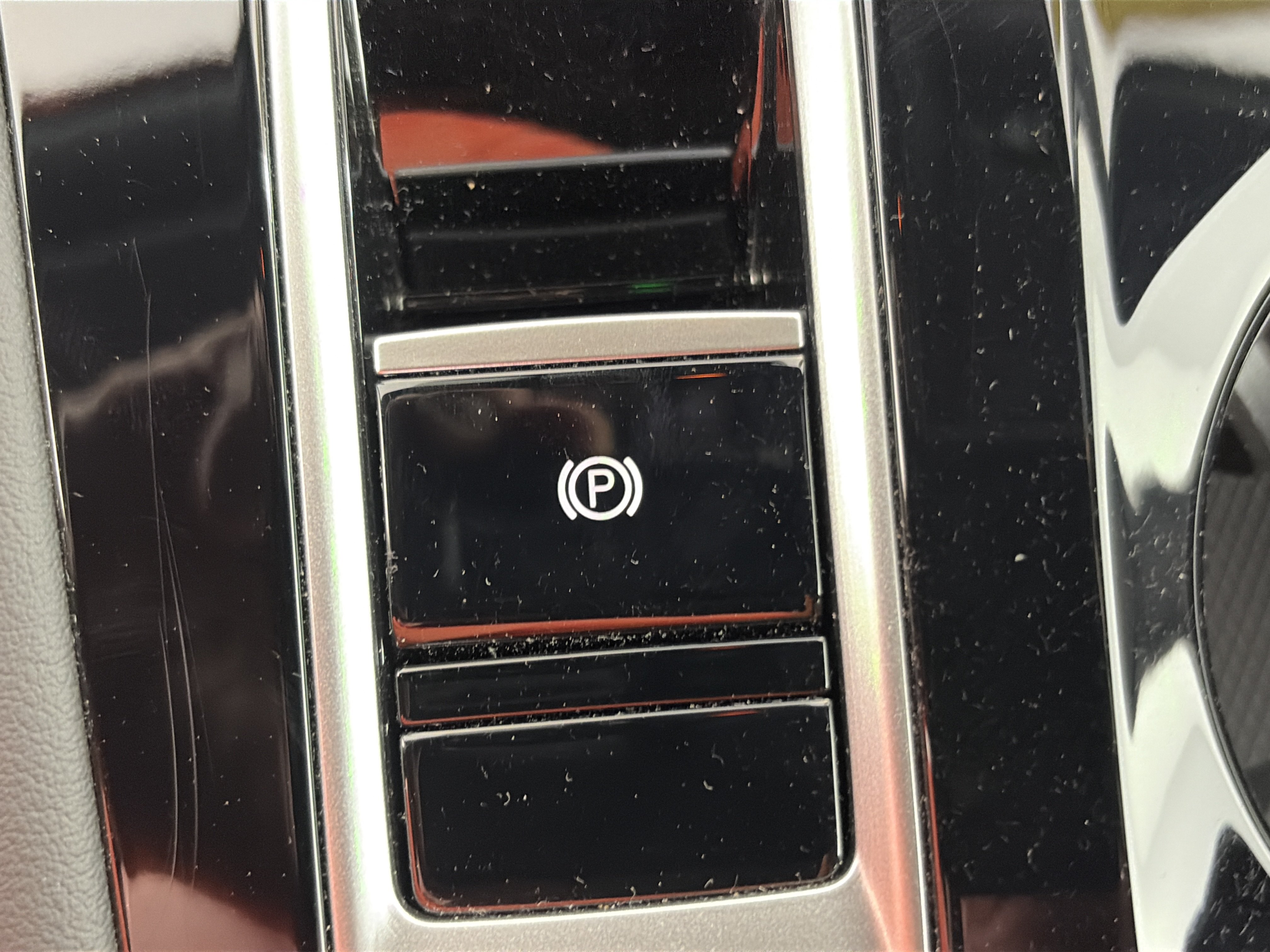 Used 2026 Volkswagen Atlas Cross Sport SE w/ Panoramic Sunroof Package AWD/4WD image 31