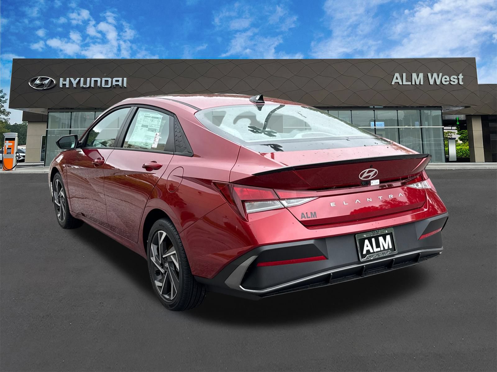 Used 2025 Hyundai Elantra Sport FWD image 7