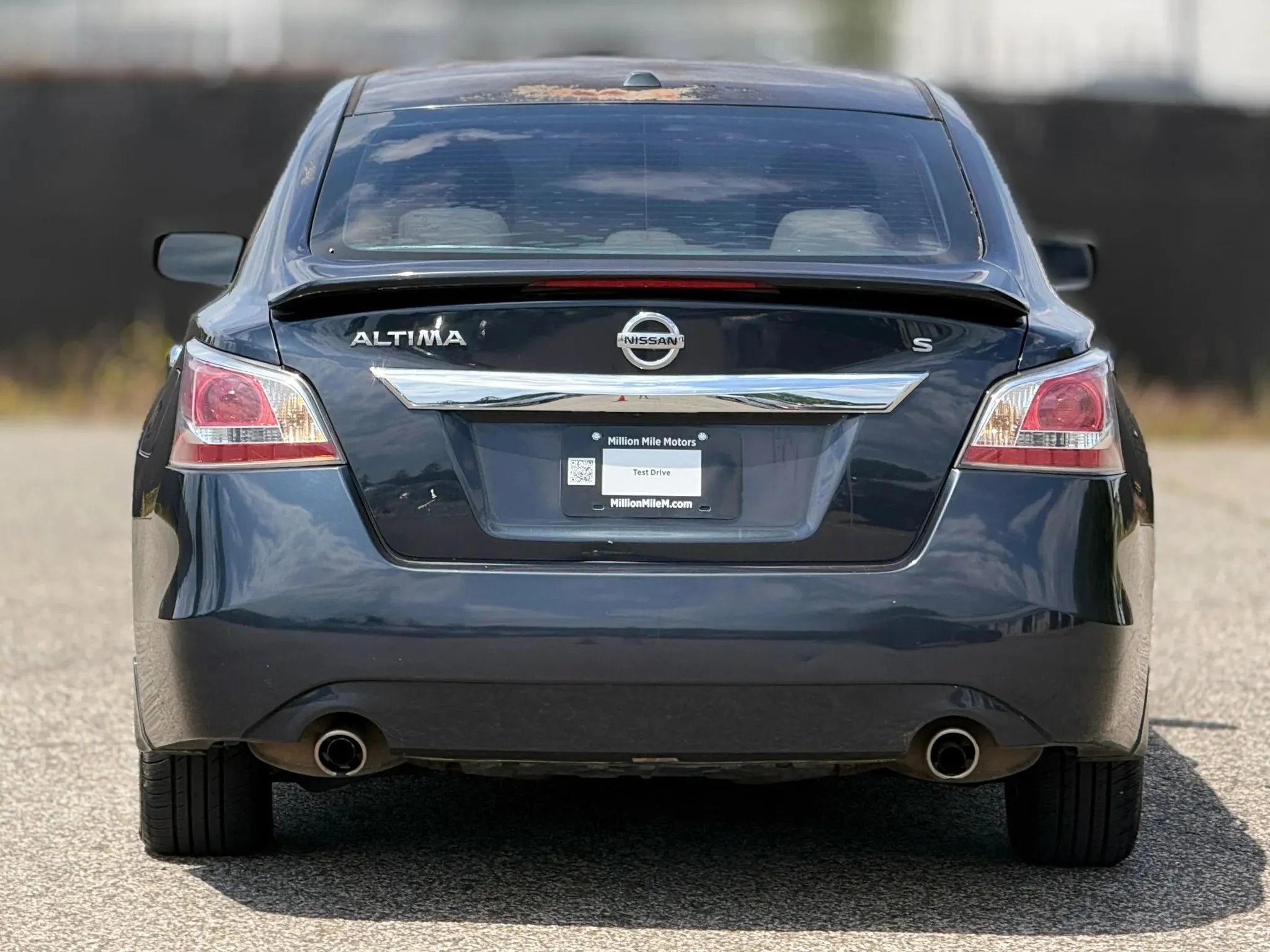 Used 2015 Nissan Altima 2.5 S w/ Sport Value Package FWD image 4