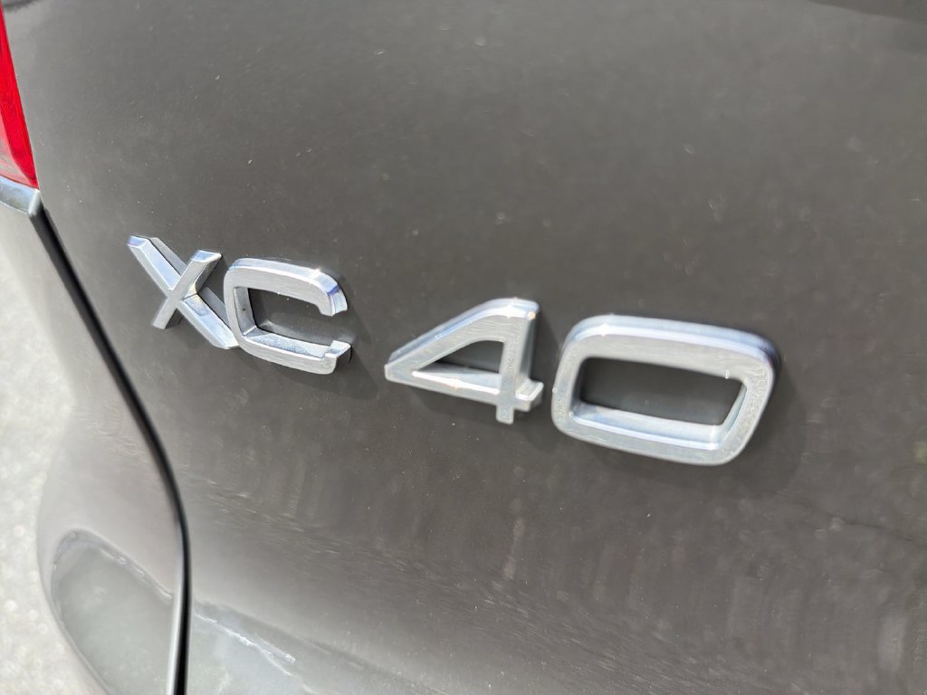 Used 2019 Volvo XC40 T5 Inscription AWD/4WD image 15