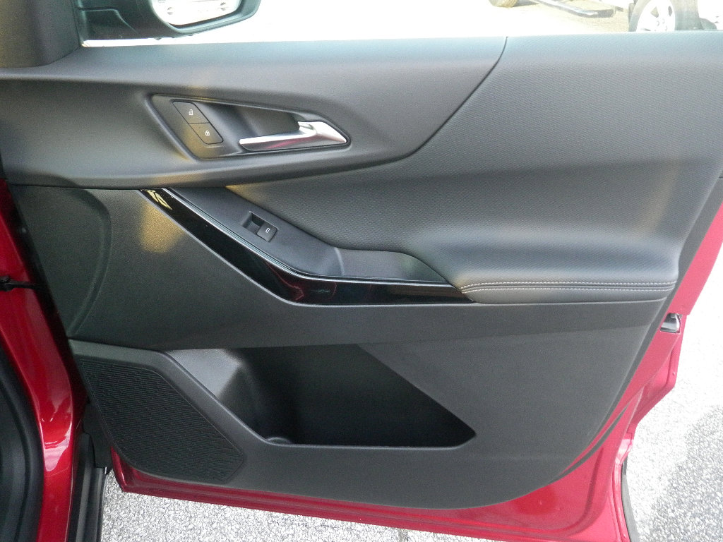 New 2026 Chevrolet Equinox LT w/ Convenience Package II image 29