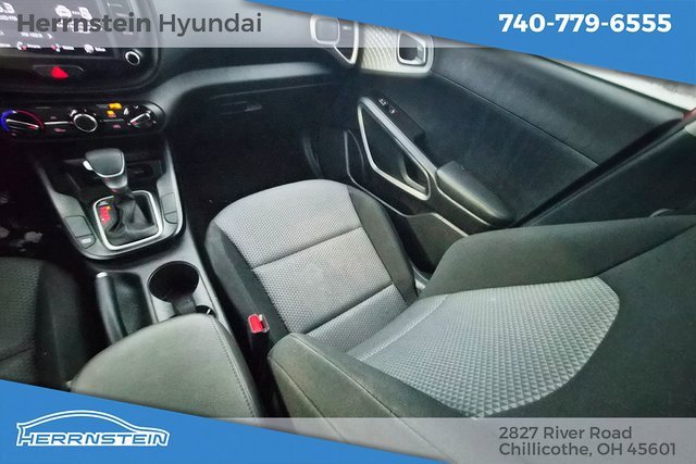 Used 2022 Kia Soul LX image 14