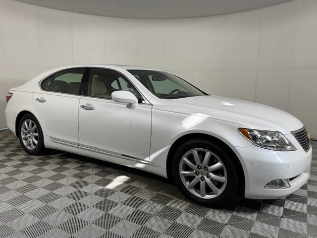 Used 2008 Lexus LS 460 RWD image 10
