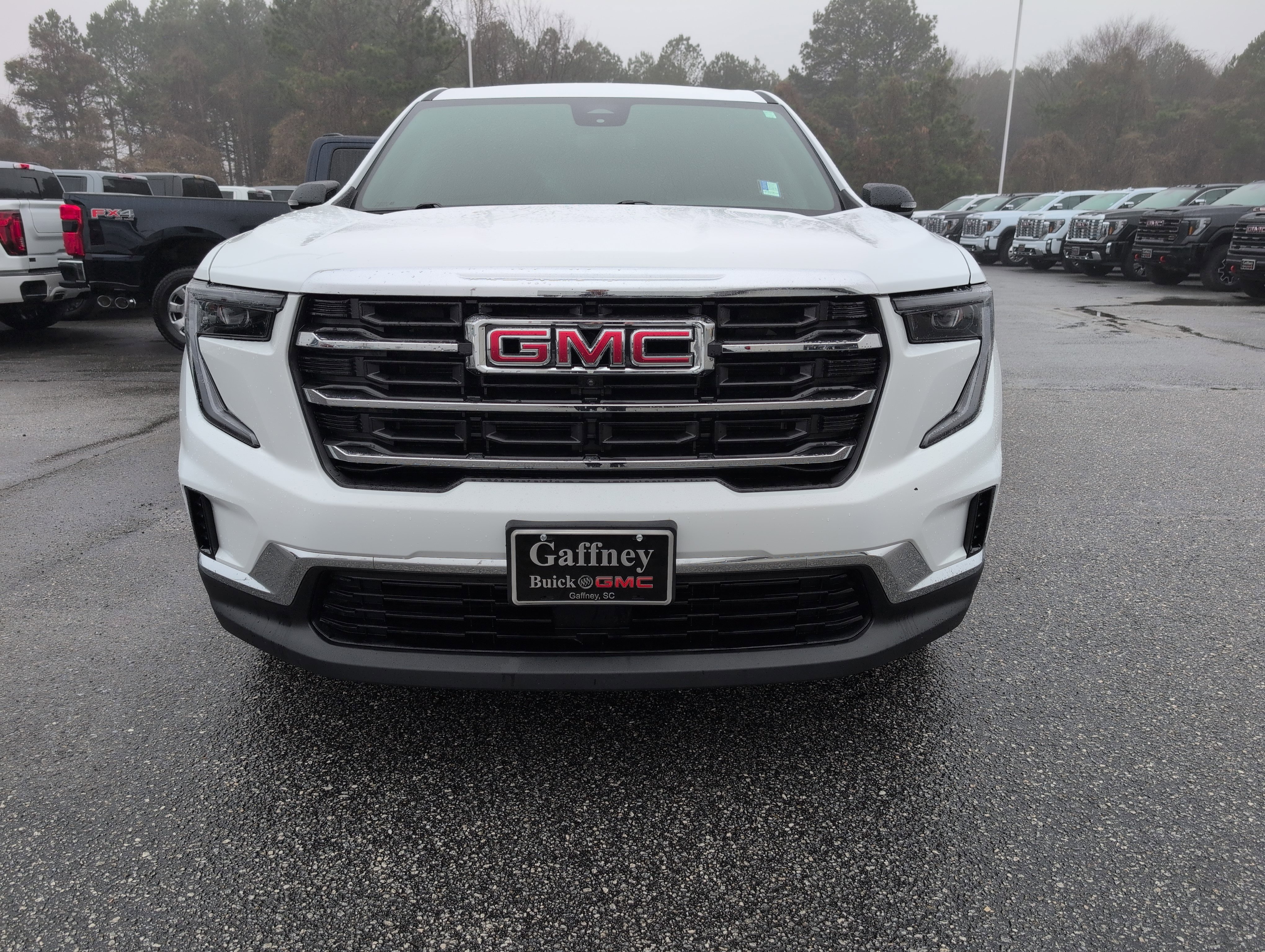 Used 2025 GMC Acadia Elevation image 11