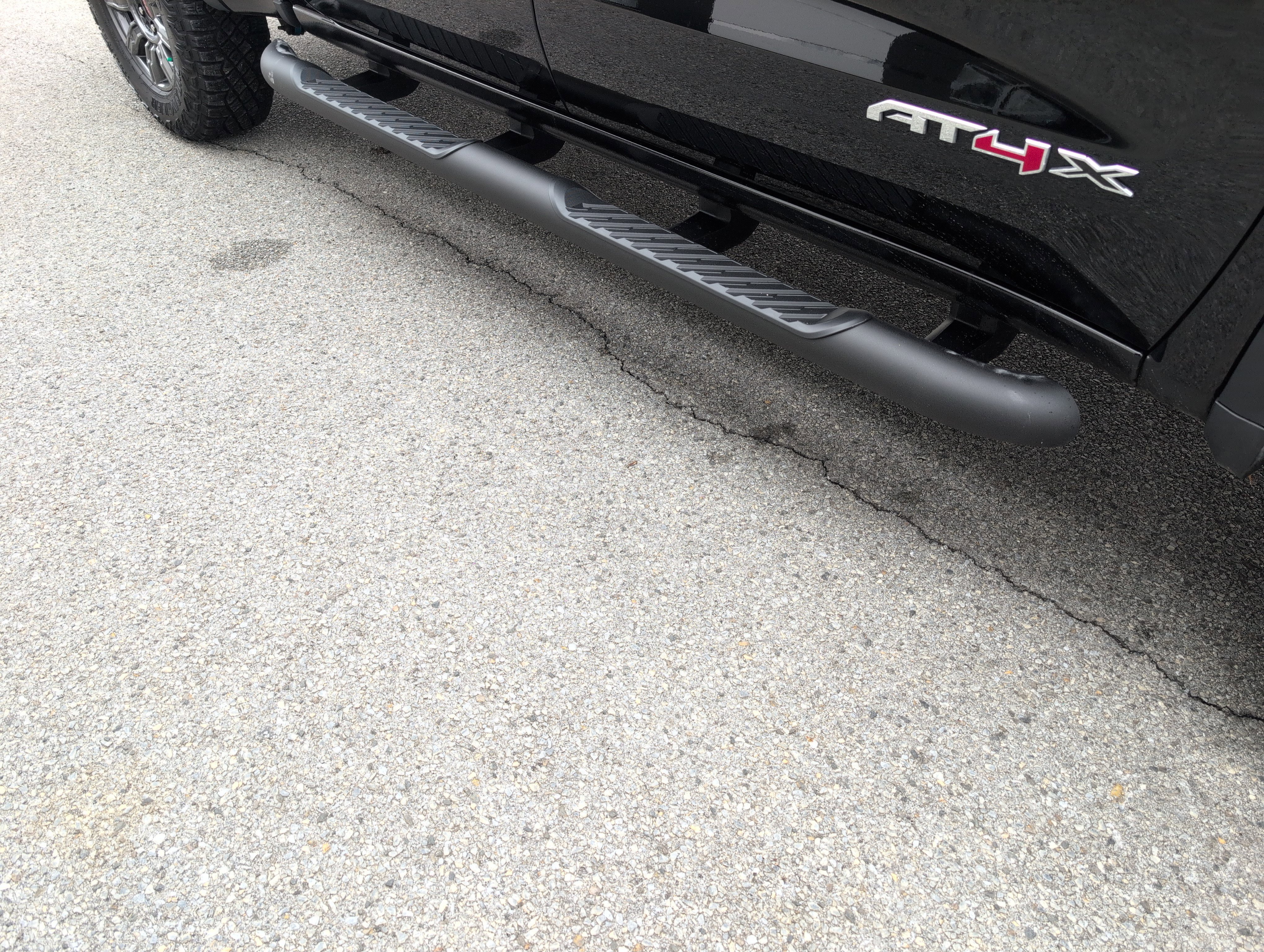 Used 2025 GMC Sierra 1500 AT4X image 7