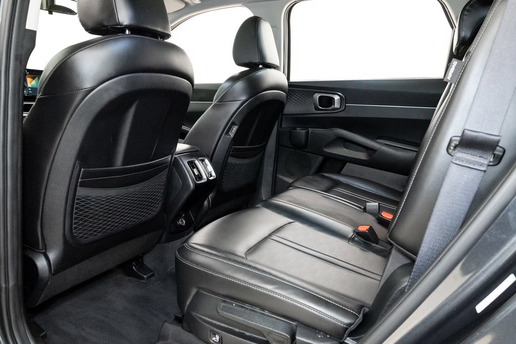 Used 2024 Kia Sorento S w/ Panoramic Sunroof Package FWD image 26