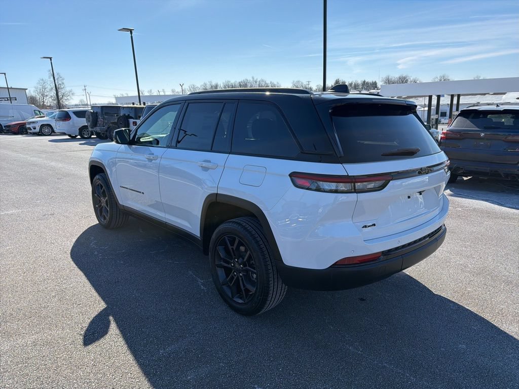 New 2025 Jeep Grand Cherokee Limited AWD/4WD image 4