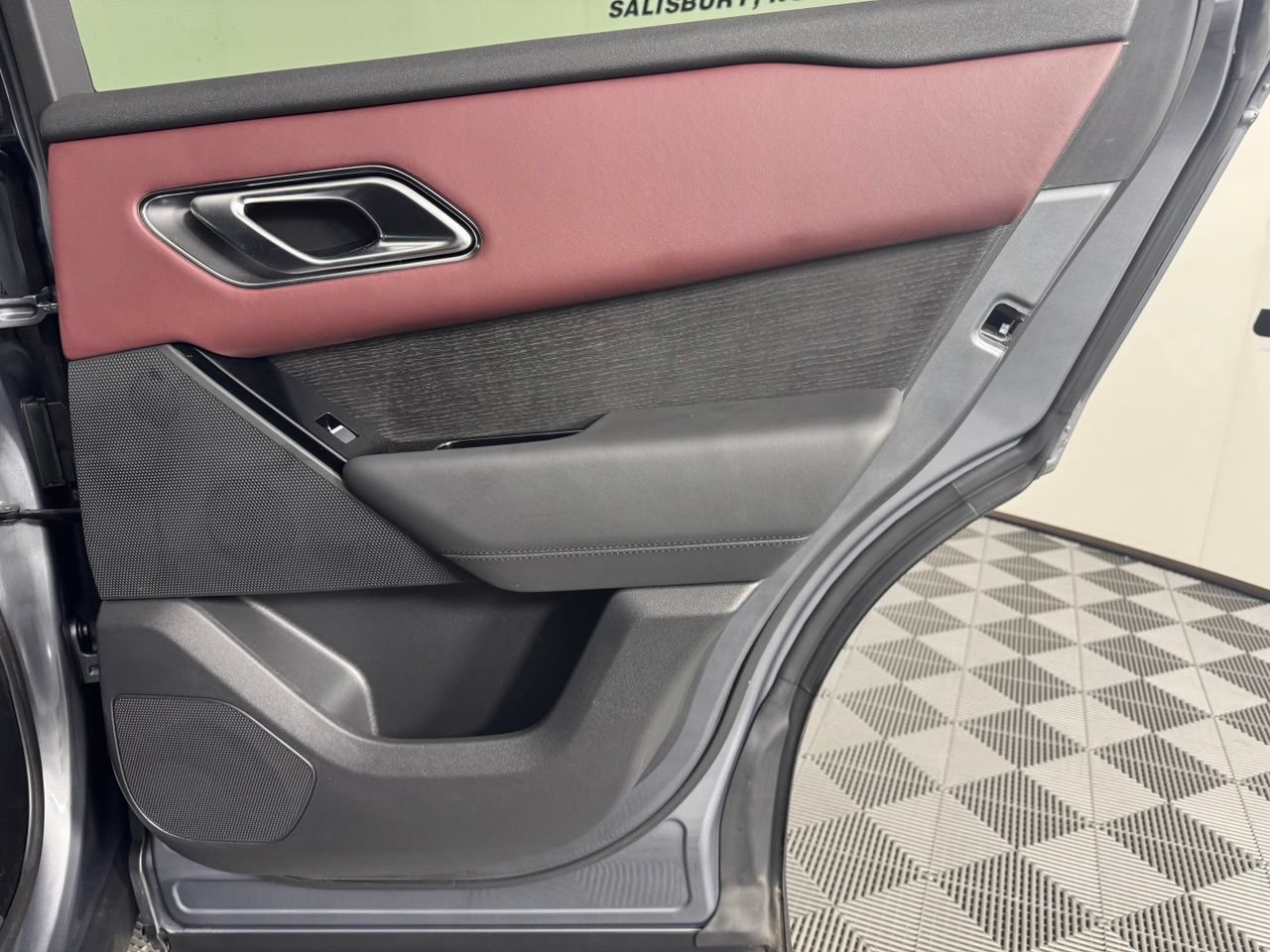 Used 2024 Land Rover Range Rover Velar Dynamic HSE AWD/4WD image 27