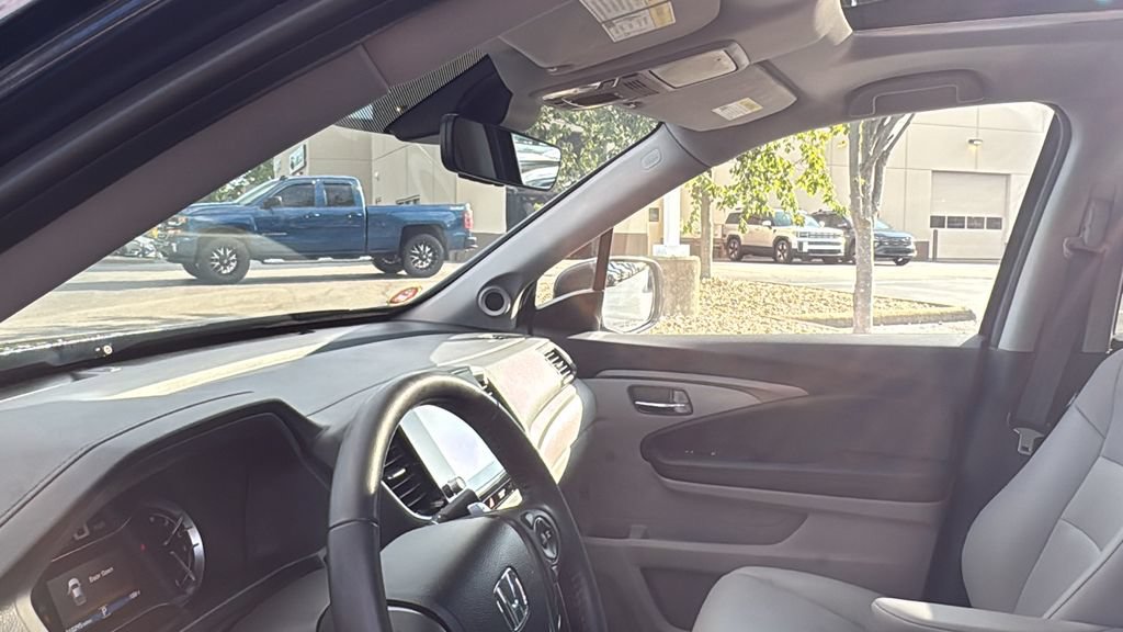 Certified 2023 Honda Ridgeline RTL image 24