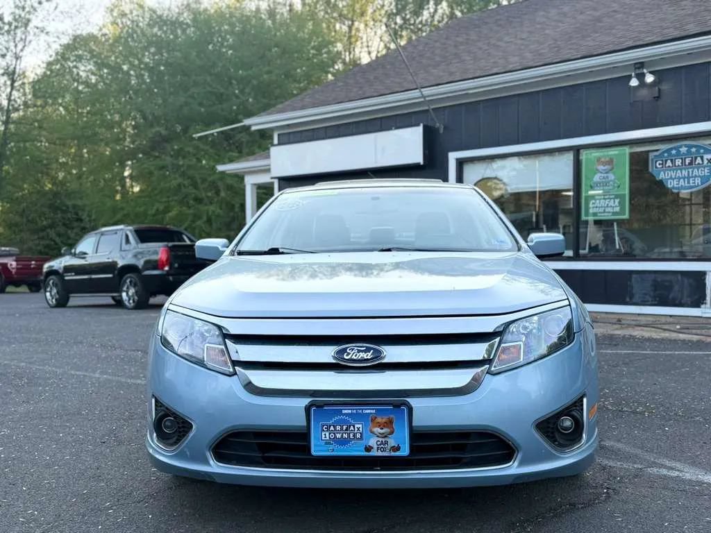 Used 2010 Ford Fusion Hybrid FWD image 2
