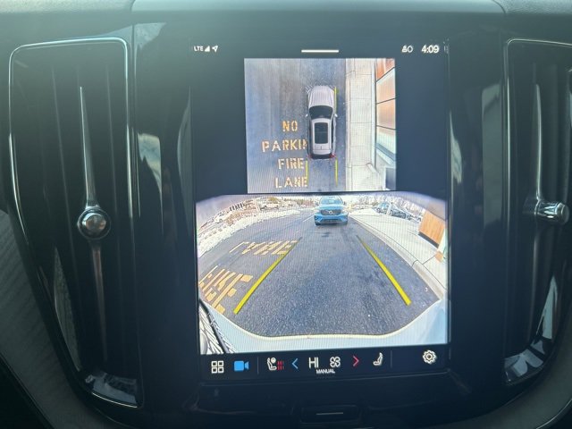 Certified 2025 Volvo XC60 B5 Plus image 23