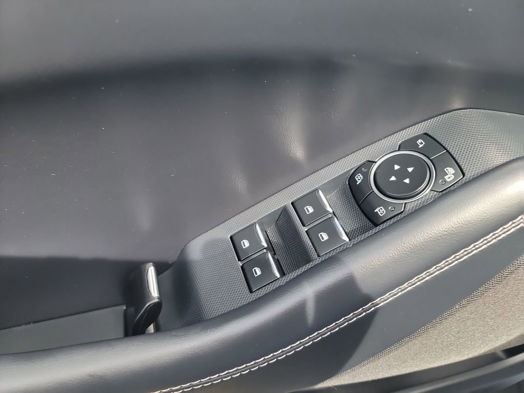 Used 2025 Ford Mustang Mach-E Select w/ Comfort Package Lite AWD/4WD image 18