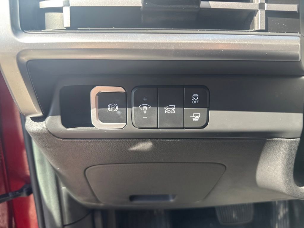 Used 2025 Hyundai Santa Fe XRT image 13