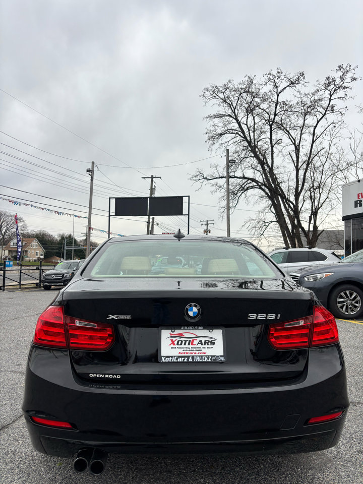 Used 2013 BMW 328i xDrive Sedan image 3