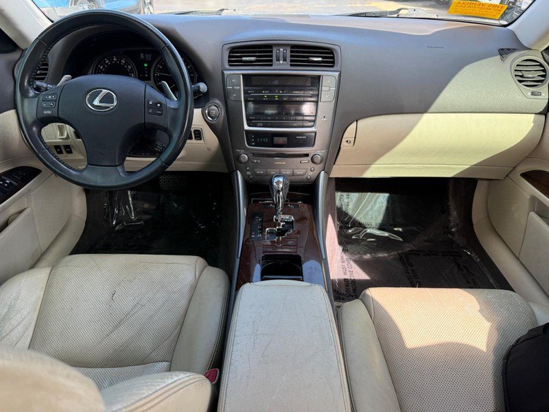 Used 2010 Lexus IS 250 w/ Preferred Accessory Package RWD image 12