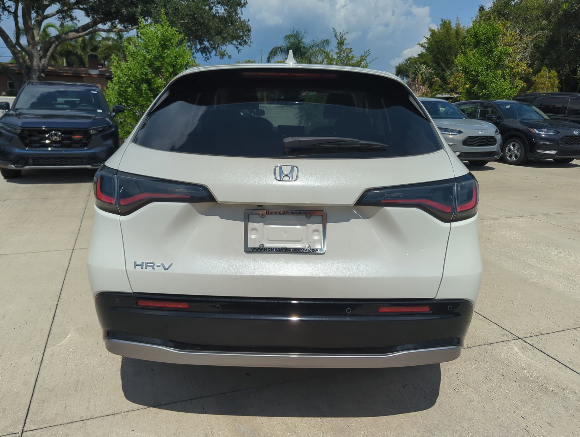 New 2027 Honda HR-V EX-L image 7