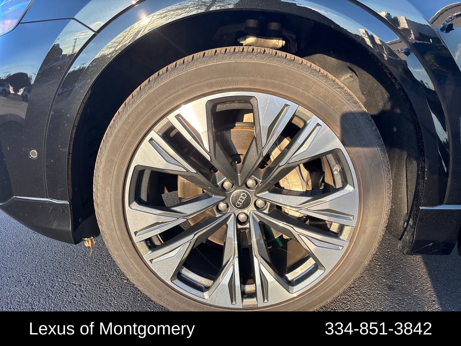 Used 2024 Audi Q8 Prestige image 27