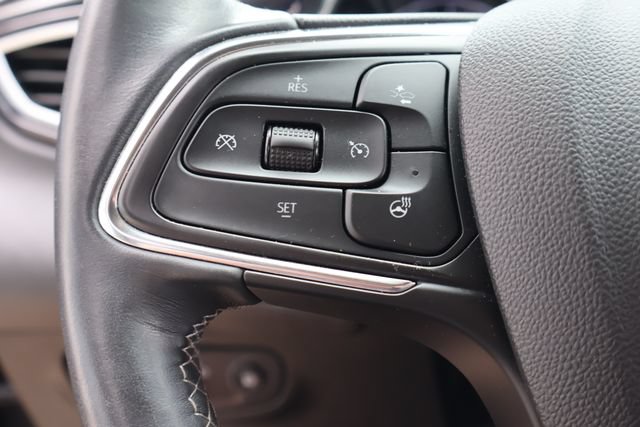 Used 2022 Buick Encore GX Essence FWD image 25