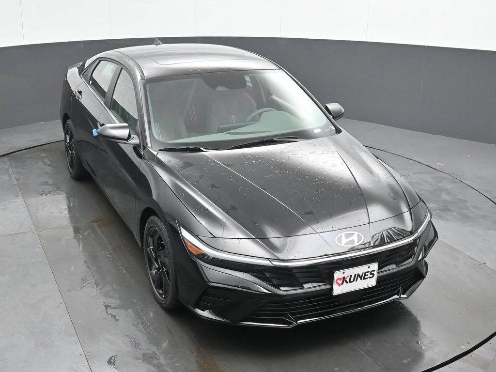 New 2026 Hyundai Elantra SEL Sport Premium FWD image 38