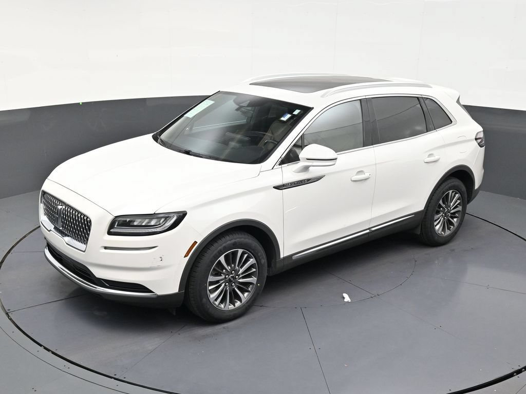 Used 2023 Lincoln Nautilus Reserve FWD image 12