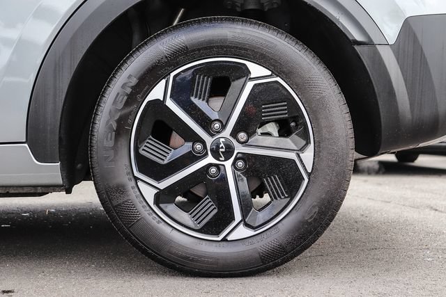 Certified 2025 Kia Niro EX FWD image 11