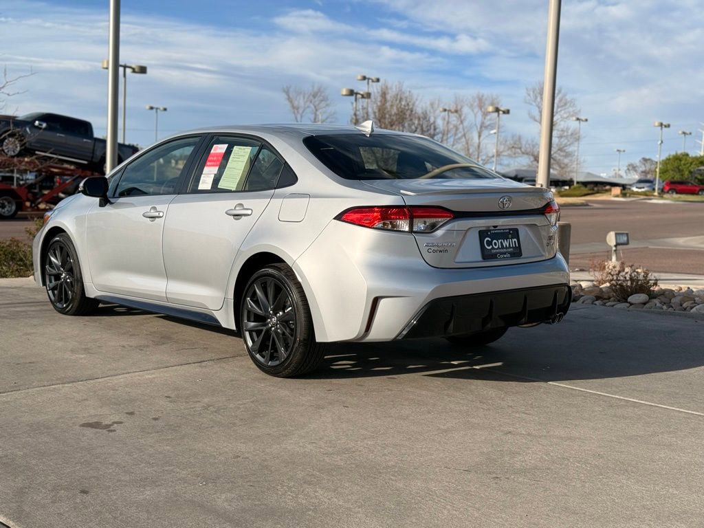 Used 2026 Toyota Corolla SE FWD image 5