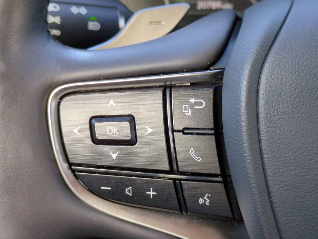 Used 2023 Lexus ES 300h w/ Premium Package image 25