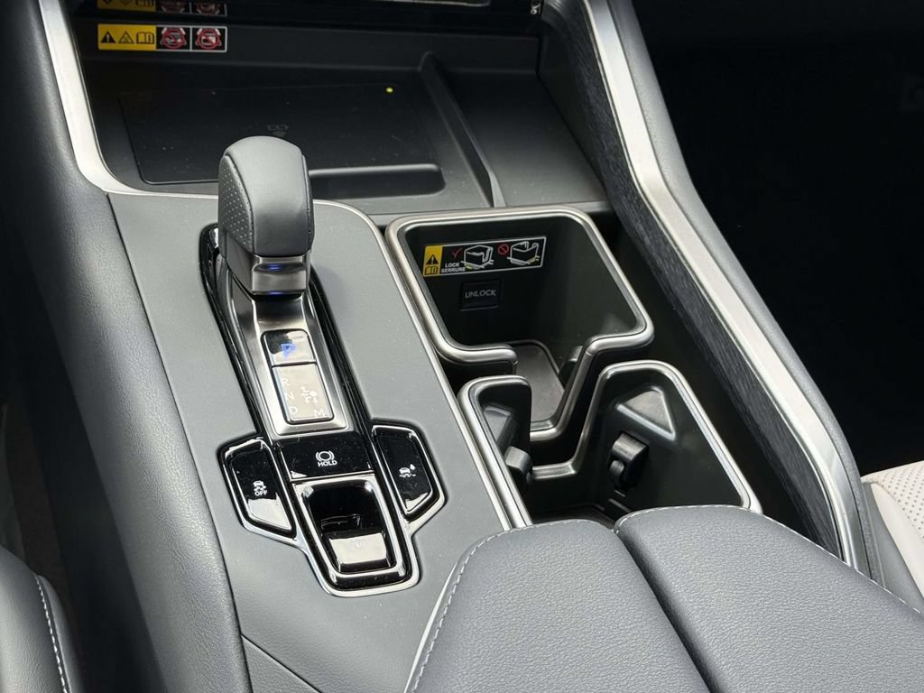 New 2026 Lexus TX 500h AWD image 16