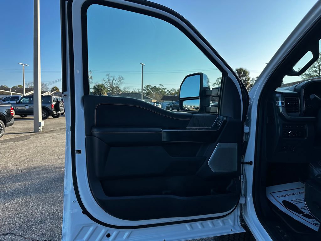 Used 2024 Ford F350 Platinum image 28