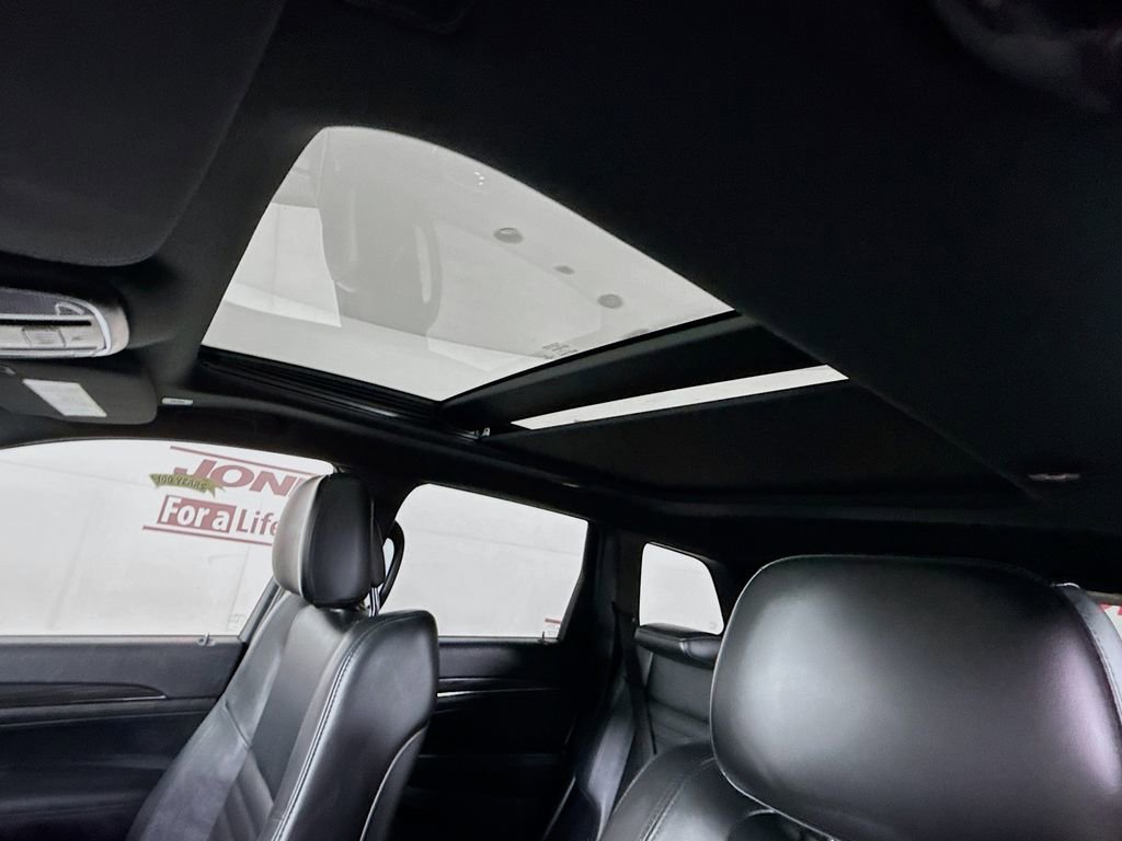 Used 2020 Jeep Grand Cherokee Limited X image 12