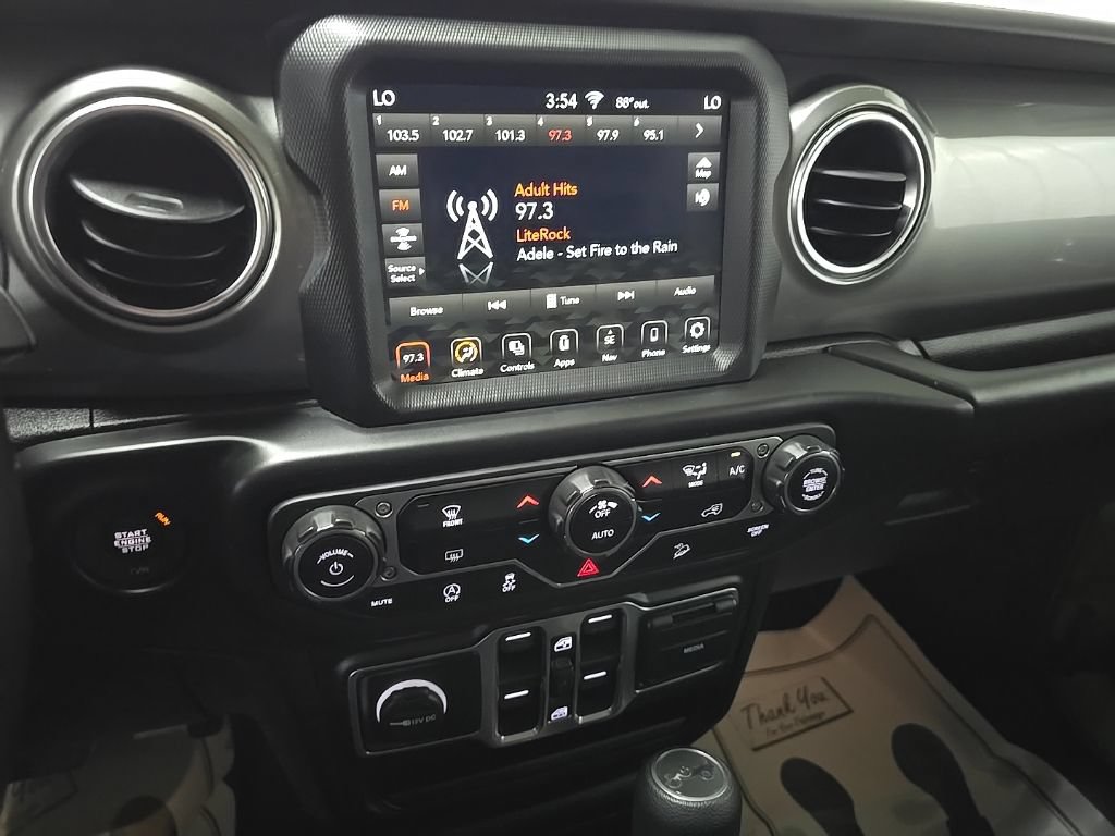 Used 2020 Jeep Wrangler Unlimited Sahara w/ Uconnect 4C Nav & Sound Group AWD/4WD image 25