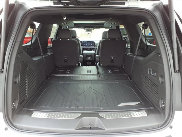 New 2026 Chevrolet Suburban RST w/ Advanced Technology Package AWD/4WD image 4