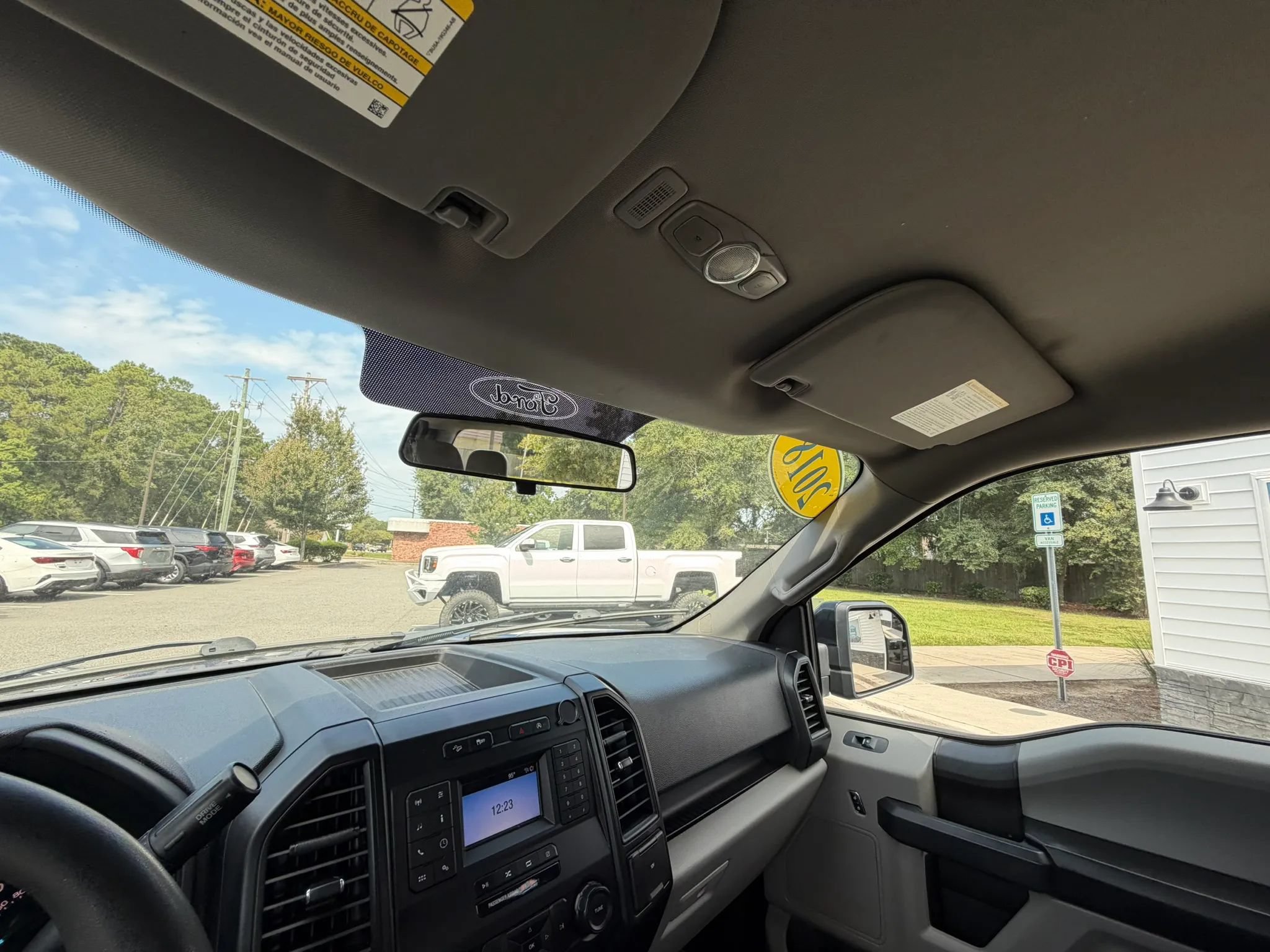 Used 2018 Ford F150 XL w/ Equipment Group 101A Mid AWD/4WD image 19