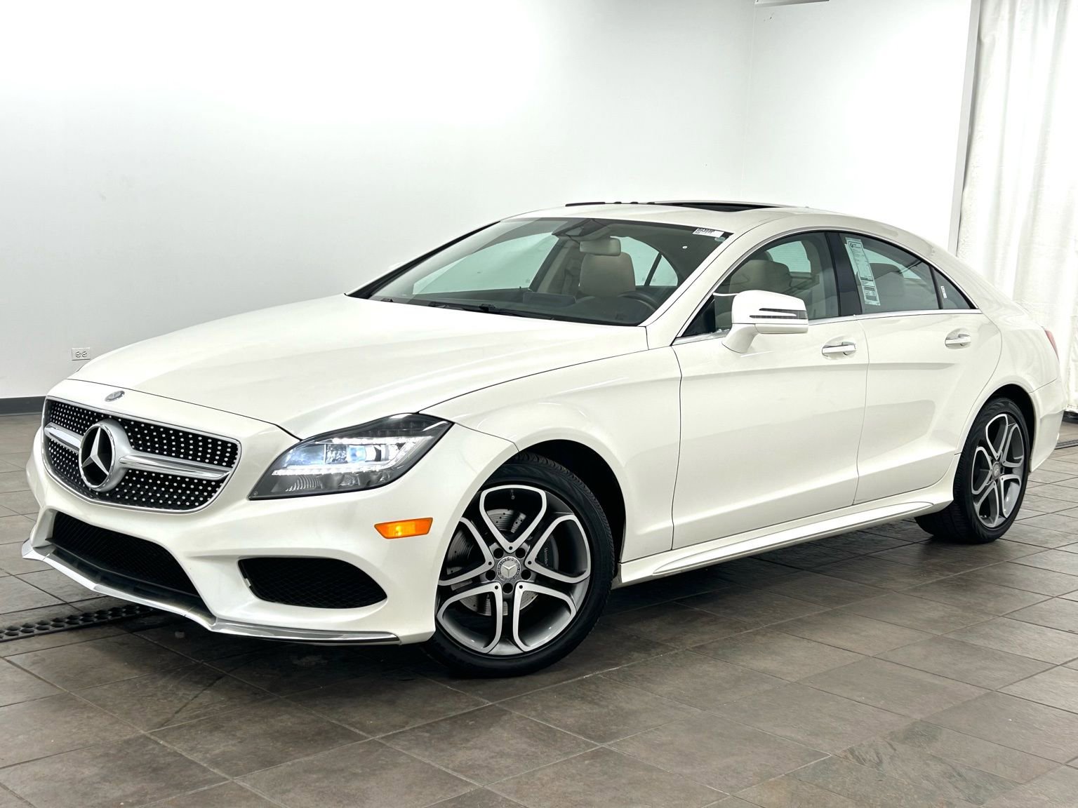 Used 2015 Mercedes-Benz CLS 400 4MATIC image 1