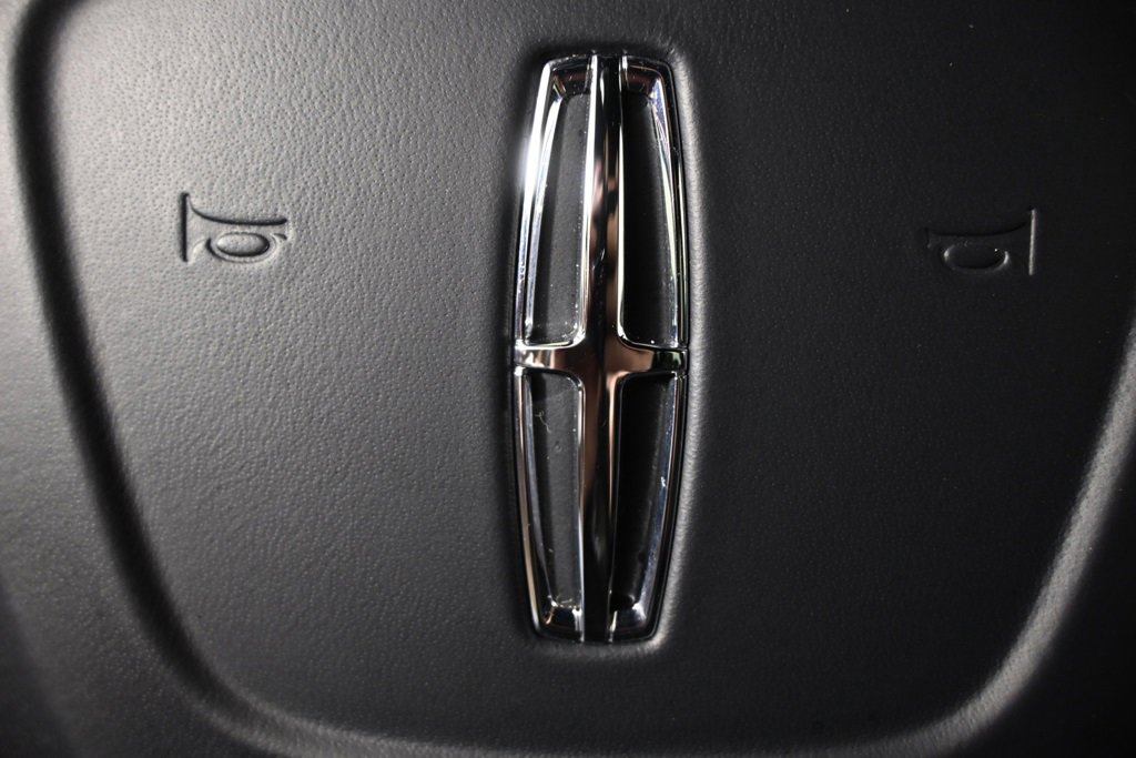 Used 2022 Lincoln Navigator Reserve w/ Monochromatic Package image 36