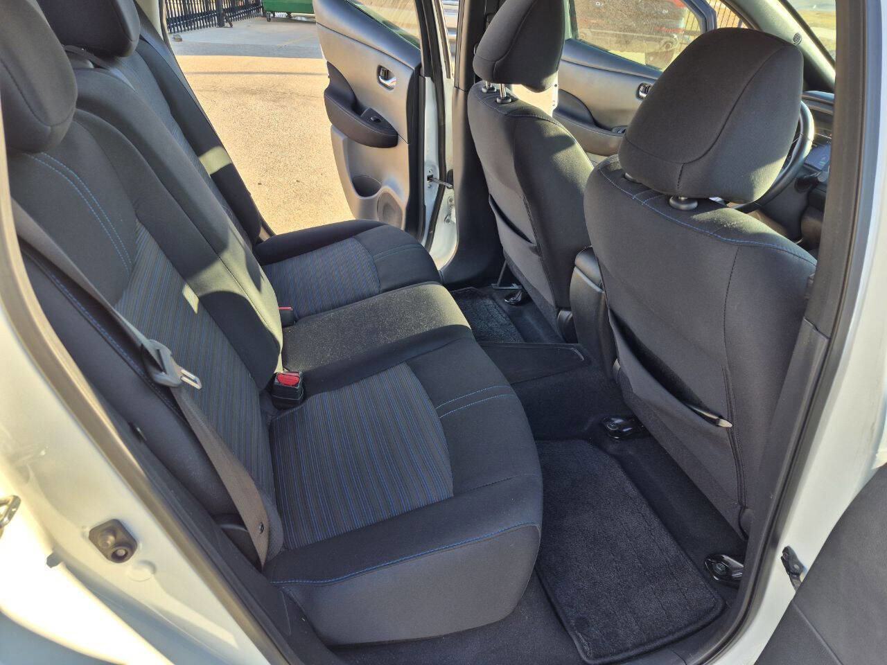 Used 2019 Nissan Leaf SV FWD image 17