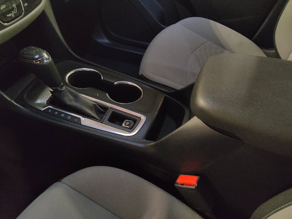 Used 2019 Chevrolet Equinox LS FWD image 26