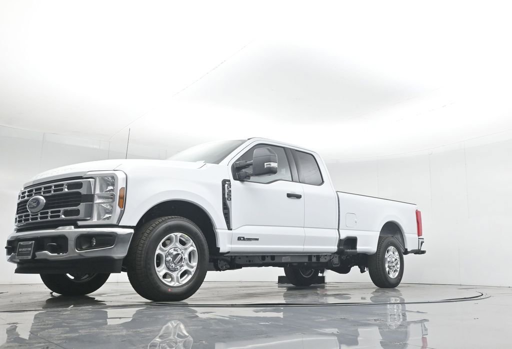 New 2026 Ford F350 XLT image 47