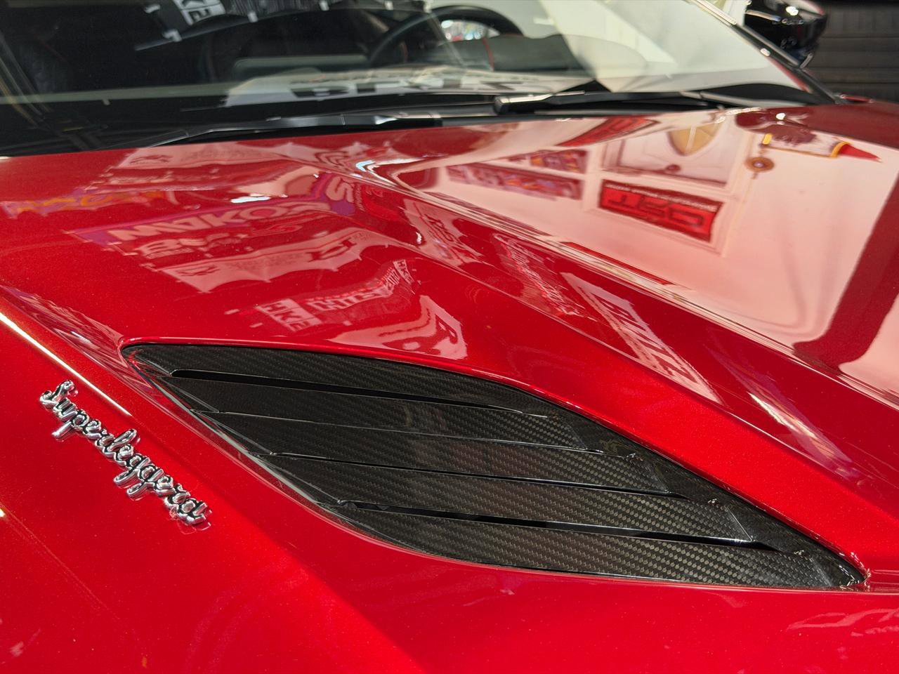 Used 2019 Aston Martin DBS Superleggera RWD image 14