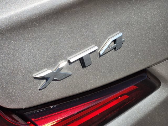 Used 2023 Cadillac XT4 Luxury FWD image 12