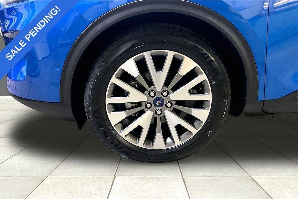 Used 2020 Ford Escape Titanium FWD image 9