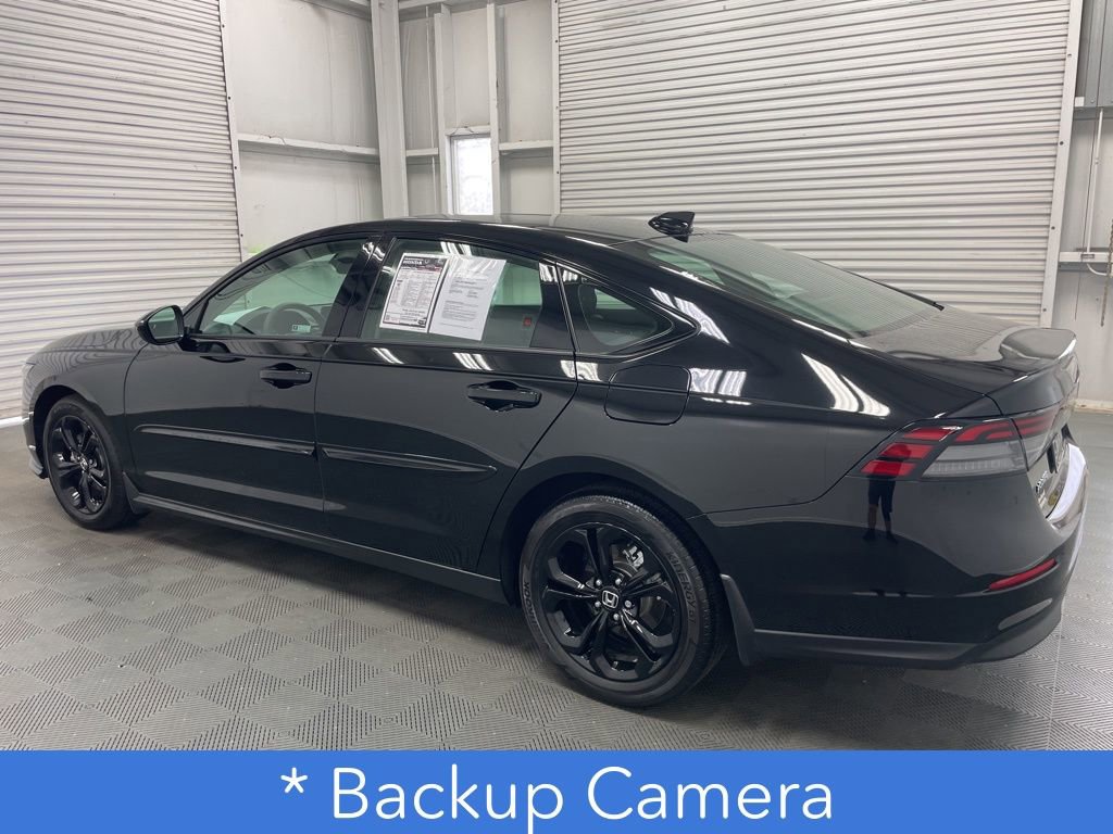 Used 2025 Honda Accord SE image 6