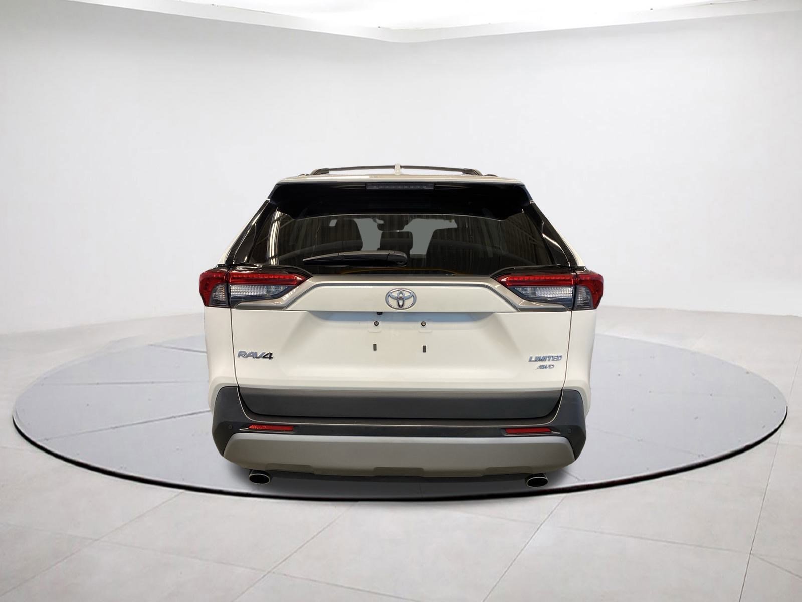 Used 2023 Toyota RAV4 Limited w/ Limited Grade Weather Package image 5