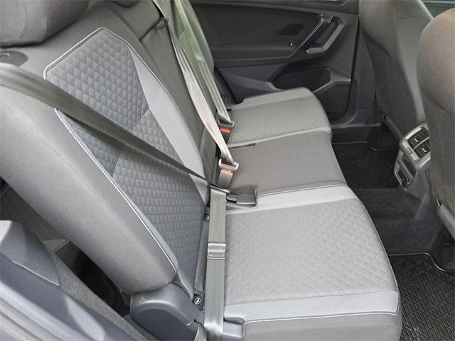 Used 2021 Volkswagen Tiguan S image 24
