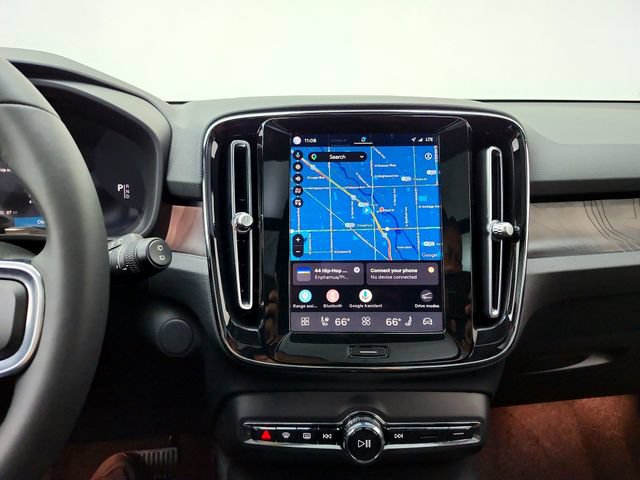 Certified 2024 Volvo XC40 Recharge Ultimate w/ Protection Package Premier AWD/4WD image 24