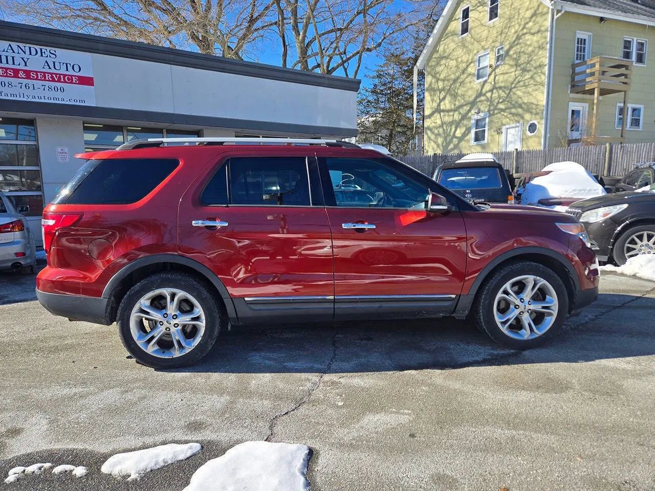 Used 2014 Ford Explorer Limited w/ Equipment Group 301A AWD/4WD image 17