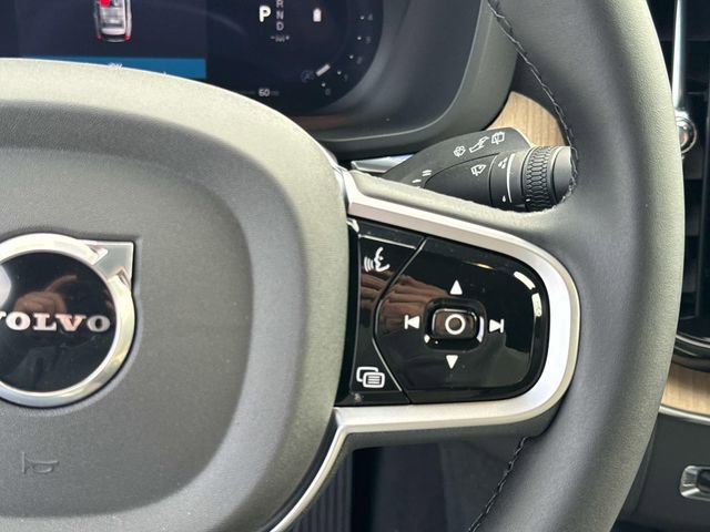 New 2026 Volvo XC60 B5 Plus w/ Climate Package image 26